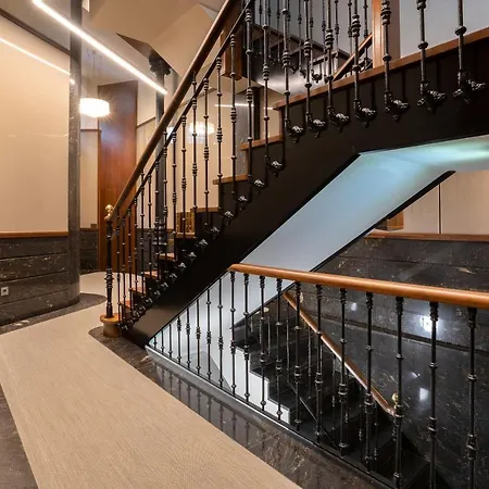 Appartamento De La Guardia 1 *